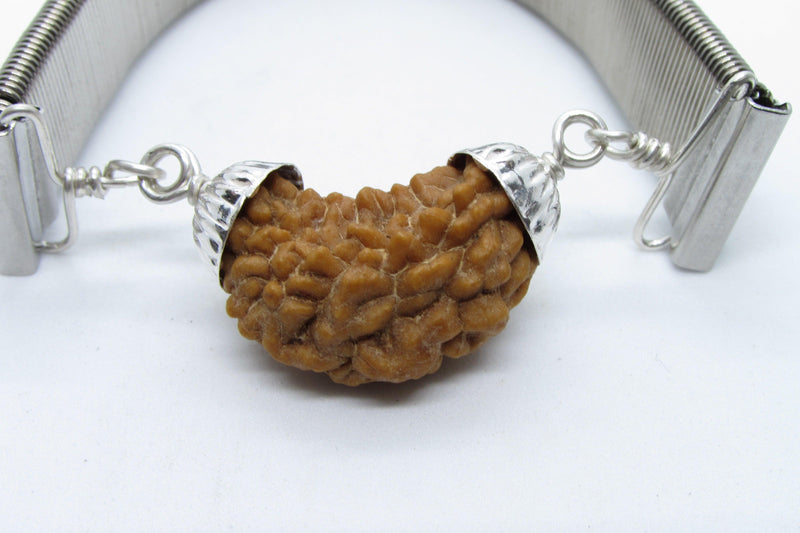 1 Mukhi Rudraksha Bracelet - Spiritual Elegance | Brahmatells - BrahmatellsStore
