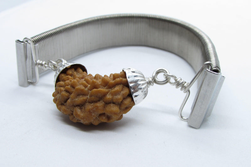 1 Mukhi Rudraksha Bracelet - Spiritual Elegance | Brahmatells - BrahmatellsStore