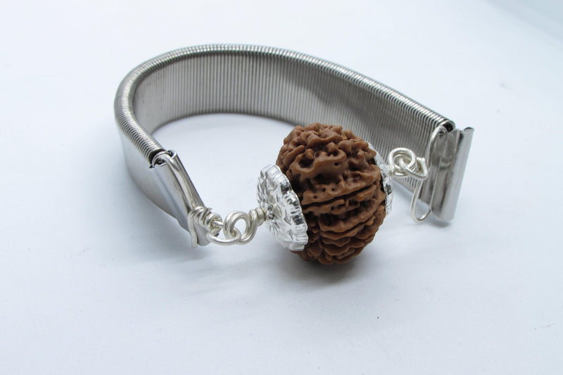 11 Mukhi Rudraksh Bracelet for Spiritual Mastery | Brahmatells - BrahmatellsStore