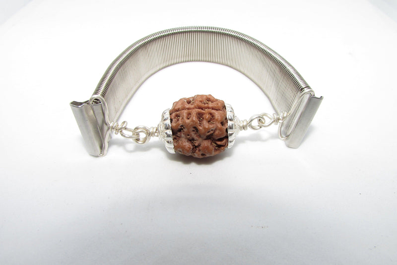 3 Mukhi Rudraksha Bracelet - Empowerment & Vitality | Brahmatells - BrahmatellsStore