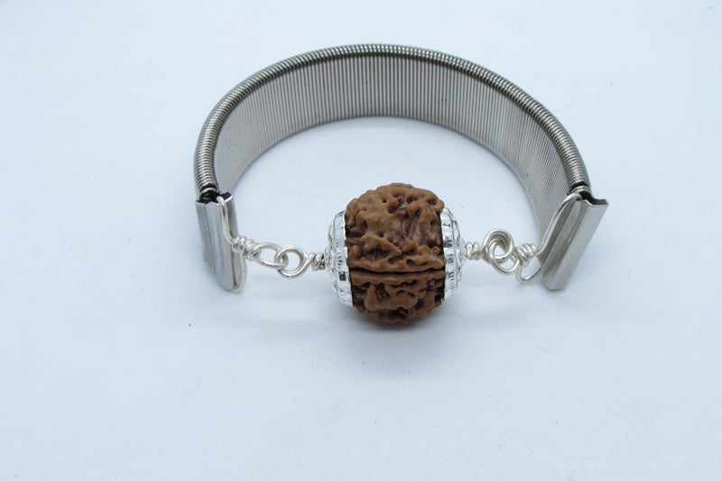 4 Mukhi Rudraksha Bracelet for Knowledge & Creativity | Brahmatells - BrahmatellsStore