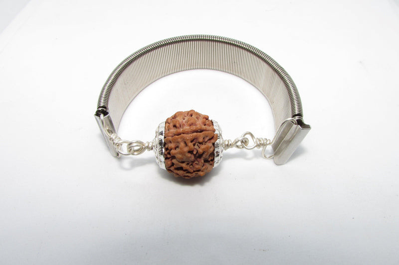 4 Mukhi Rudraksha Bracelet for Knowledge & Creativity | Brahmatells - BrahmatellsStore