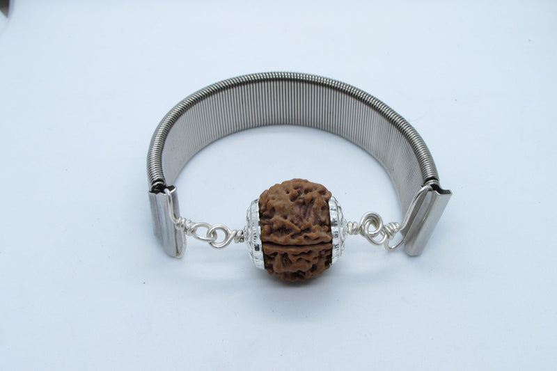 4 Mukhi Rudraksha Bracelet for Knowledge & Creativity | Brahmatells - BrahmatellsStore