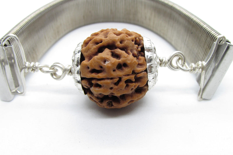 5 Mukhi Rudraksha Bracelet with Silver Pendant - Spiritual Elegance | Brahmatells - BrahmatellsStore