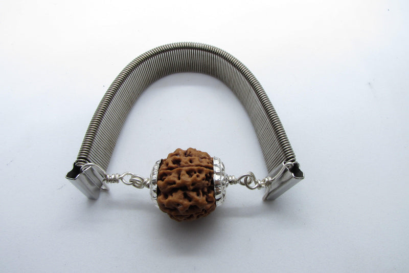 5 Mukhi Rudraksha Bracelet with Silver Pendant - Spiritual Elegance | Brahmatells - BrahmatellsStore