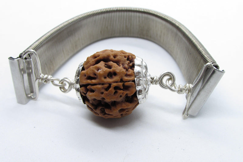 5 Mukhi Rudraksha Bracelet with Silver Pendant - Spiritual Elegance | Brahmatells - BrahmatellsStore