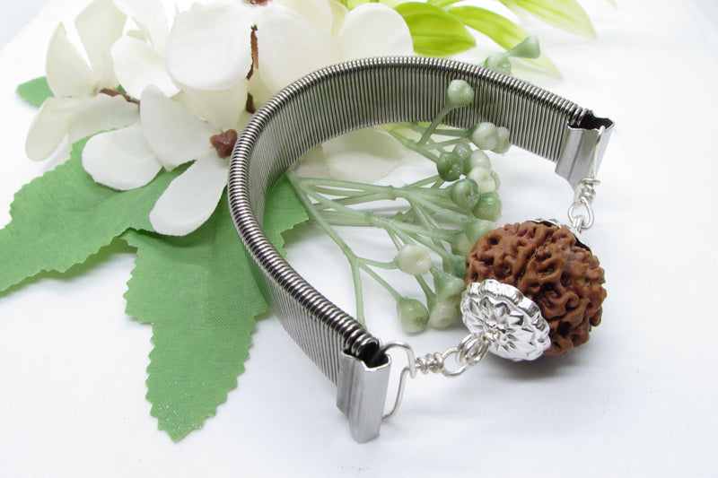 6 Mukhi Rudraksha Wisdom Bracelet | Brahmatells - BrahmatellsStore