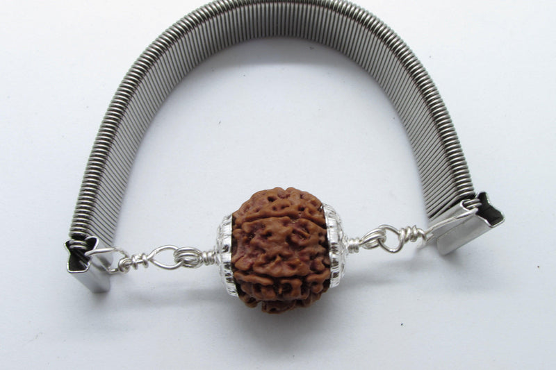 6 Mukhi Rudraksha Wisdom Bracelet | Brahmatells - BrahmatellsStore