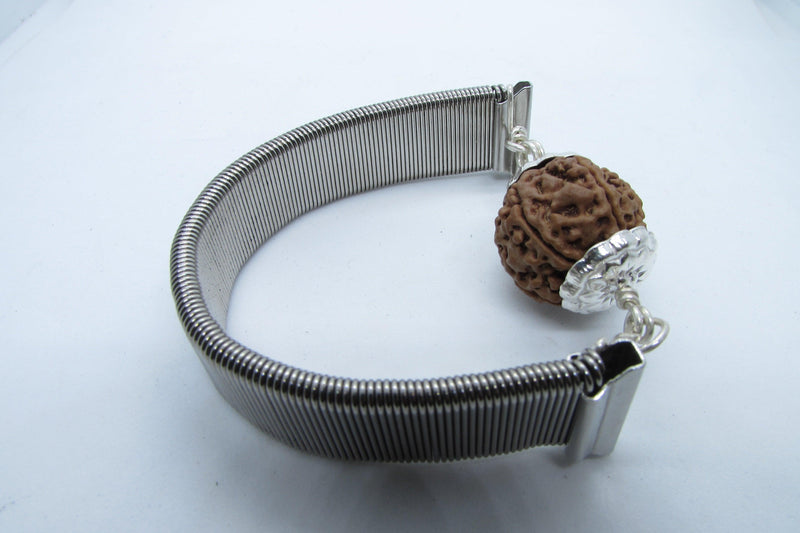 7 Mukhi Rudraksha Bracelet with Silver Pendant - Divine Blessings | Brahmatells - BrahmatellsStore