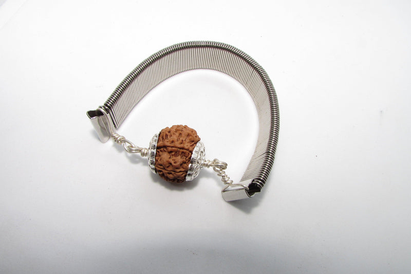 8 Mukhi Rudraksh Bracelet & Silver Pendant - Lord Ganesha's Blessings | Brahmatells - BrahmatellsStore