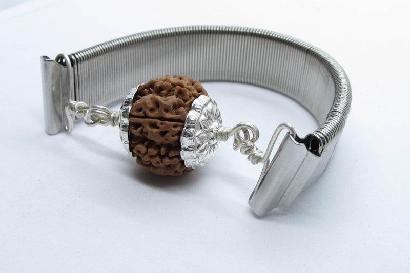 8 Mukhi Rudraksh Bracelet & Silver Pendant - Lord Ganesha's Blessings | Brahmatells - BrahmatellsStore