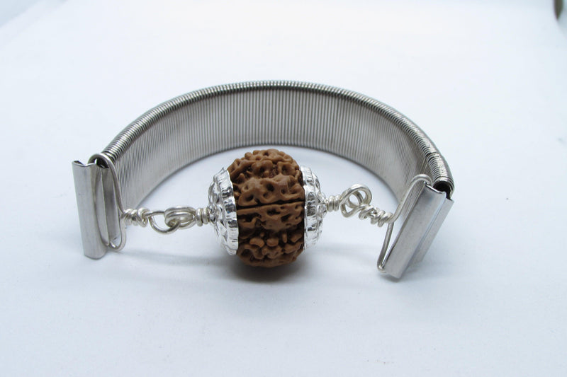 8 Mukhi Rudraksh Bracelet & Silver Pendant - Lord Ganesha's Blessings | Brahmatells - BrahmatellsStore