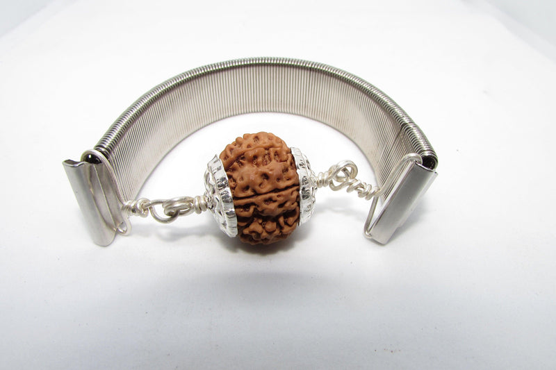 8 Mukhi Rudraksh Bracelet & Silver Pendant - Lord Ganesha's Blessings | Brahmatells - BrahmatellsStore