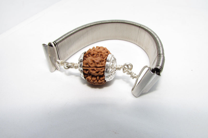 8 Mukhi Rudraksh Bracelet & Silver Pendant - Lord Ganesha's Blessings | Brahmatells - BrahmatellsStore