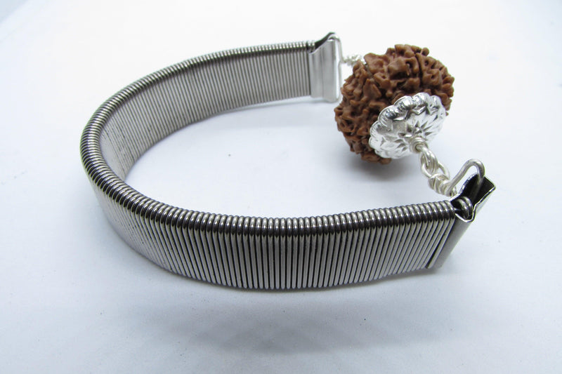 9 Mukhi Rudraksha Bracelet with Silver Pendant - Empowerment & Protection | Brahmatells - BrahmatellsStore