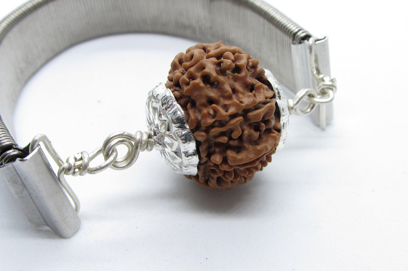 9 Mukhi Rudraksha Bracelet with Silver Pendant - Empowerment & Protection | Brahmatells - BrahmatellsStore