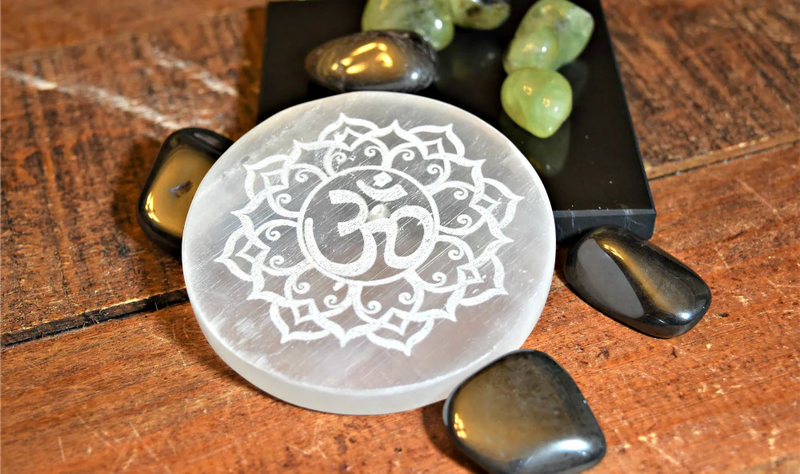 Brahmatells 3-Inch Selenite Charging Plate with Sri Yantra