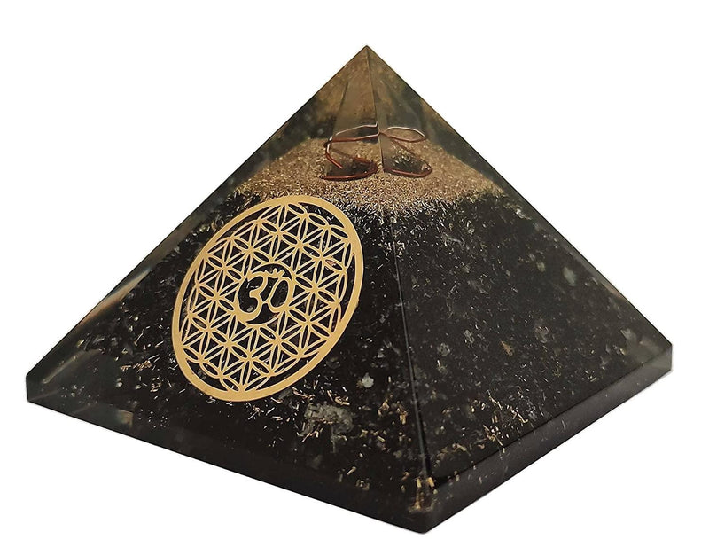 Amethyst & Clear Quartz Pyramid Yoga Meditation Crystal - BrahmatellsStore