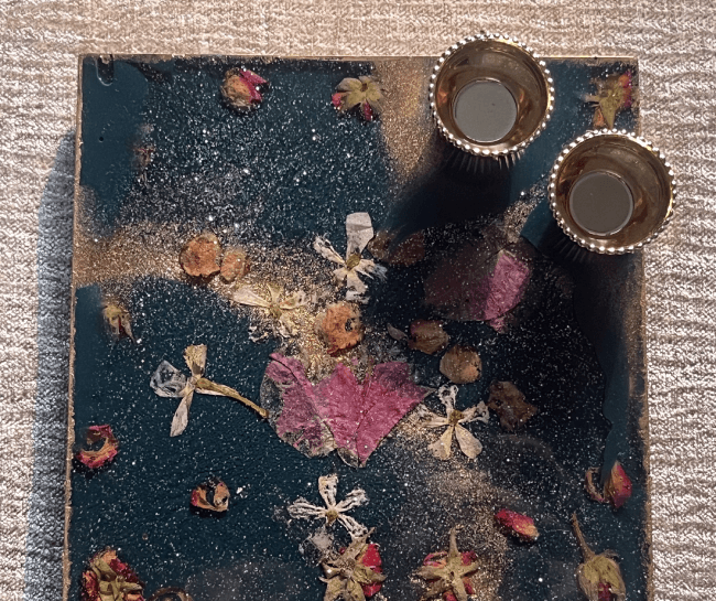 Customized Green square flower petals Rakhi Pooja Thalli with Rakhi - BrahmatellsStore