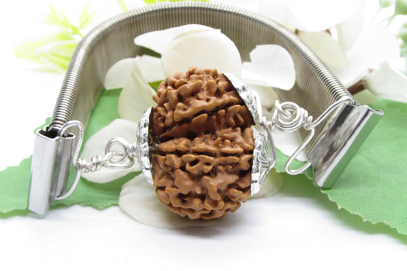 Gauri Shankar Rudraksha Bracelet with Silver Pendant - Harmony & Spiritual Connection | Brahmatells - BrahmatellsStore