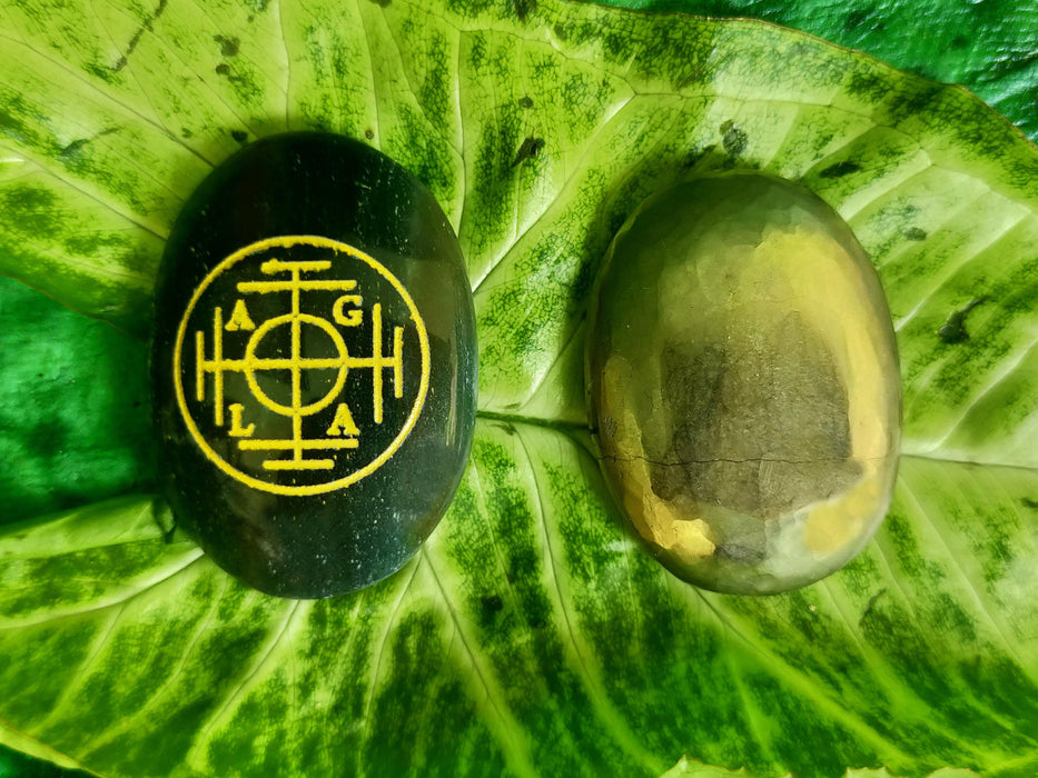 Green Aventurine Tumble Grid with Zibu Symbols - BrahmatellsStore