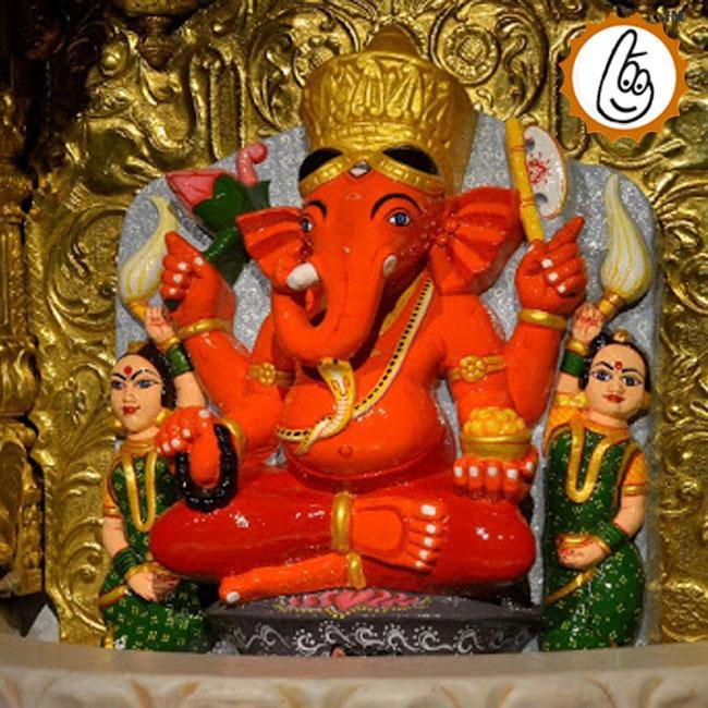 Puja at SiddhiVinayak Temple Mumbai - BrahmatellsStore